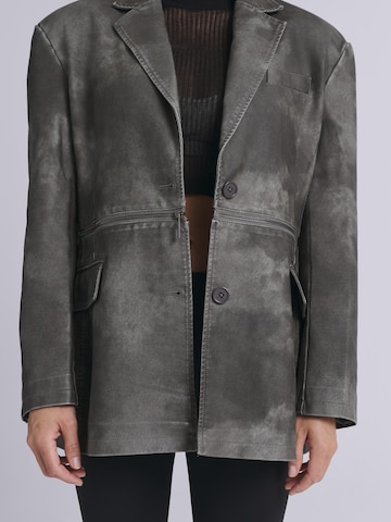 AEMMI Blazer in Grey