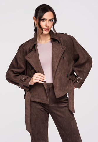 Ombre Tussenjas in Bruin: voorkant