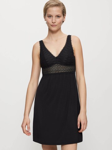 TRIUMPH Nightgown ' Aura Spotlight ' in Black: front