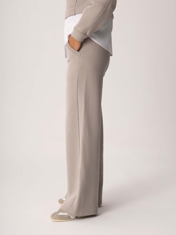 Loosefit Pantalon FEMSSY en beige