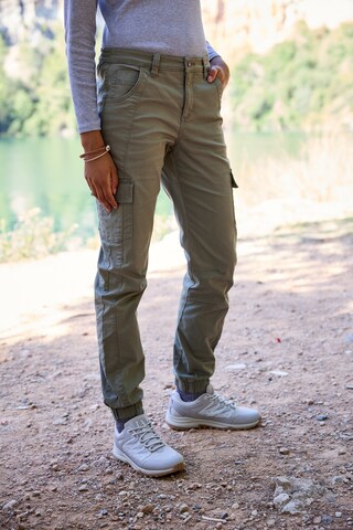 LASCANA ACTIVE Tapered Outdoorhose in Grün