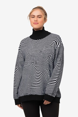 Ulla Popken Sweater in Black: front