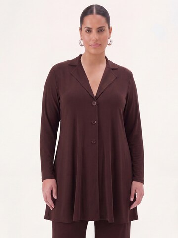 Blazer YOEK en marron : devant