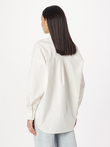 Warehouse - Blusa en blanco