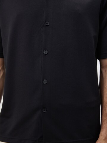 Antioch Comfort fit Button Up Shirt in Black