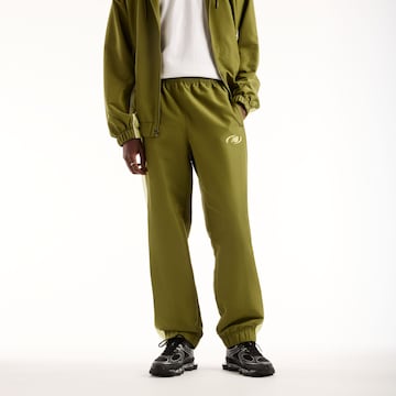 new balance - Tapered Pantalón 'Trackside' en verde: frente
