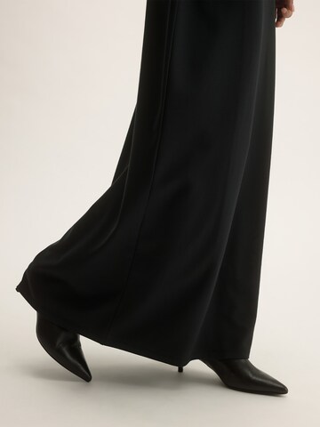 KAVAZI Skirt in Black