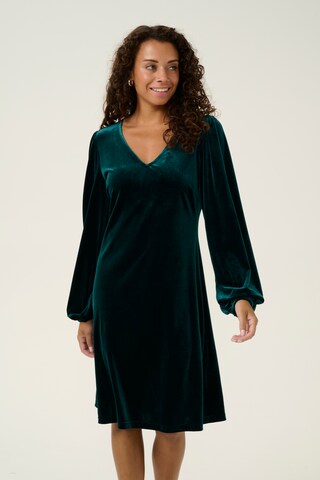 Cream Dress 'Pativa' in Blue: front