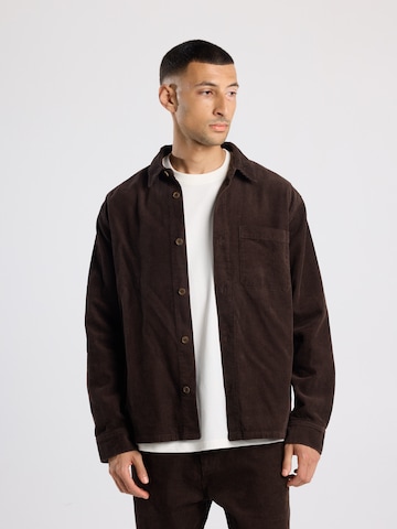 America Today Tussenjas in Bruin: voorkant