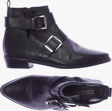 BRONX Dress Boots in 40 in Black: front