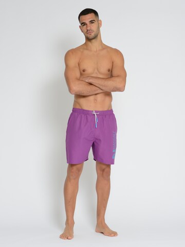 NASSAU Beach Club Badeshorts in Lila