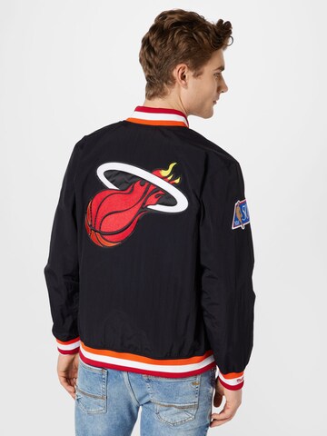 Mitchell & Ness Jacke in Schwarz