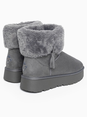 Boots 'CINNAMON' di Island Boot in grigio