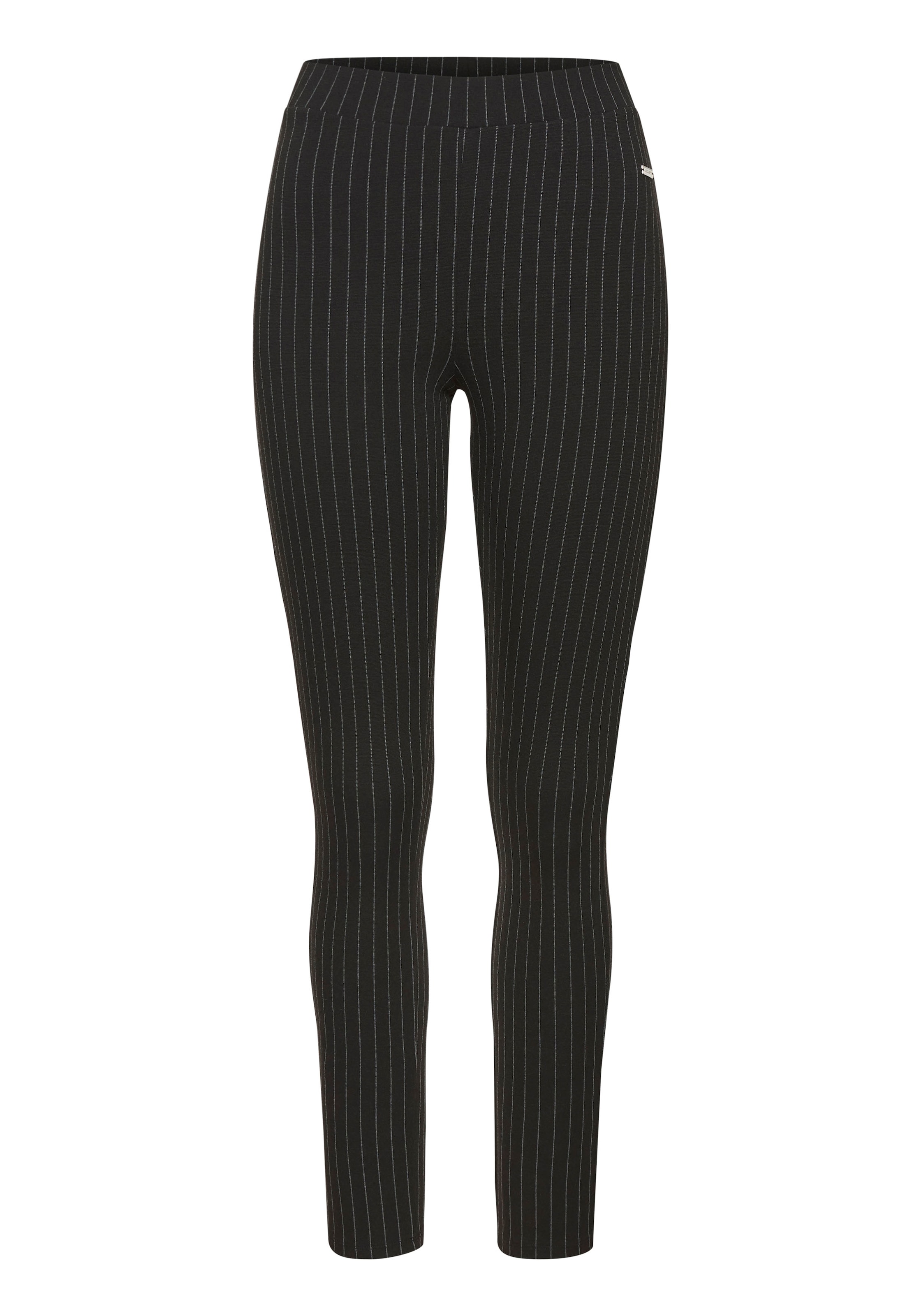LASCANA Skinny Leggings in Black: front