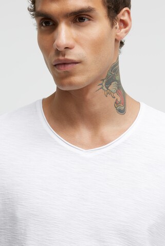 CAMP DAVID Shirt in White