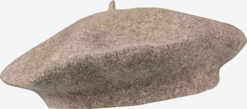 LOEVENICH Beanie in Beige: front