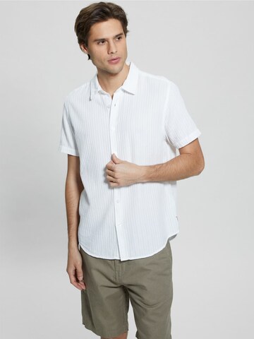 GUESS Regular fit Button Up Shirt in White: front