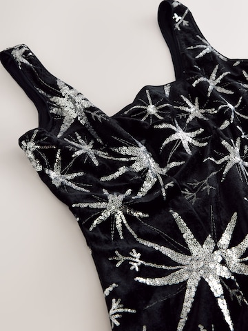 Robe Next en noir