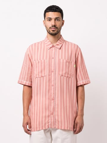 HUF Comfort Fit Hemd 'SOHO'‌‌‌ in Pink: Vorderseite