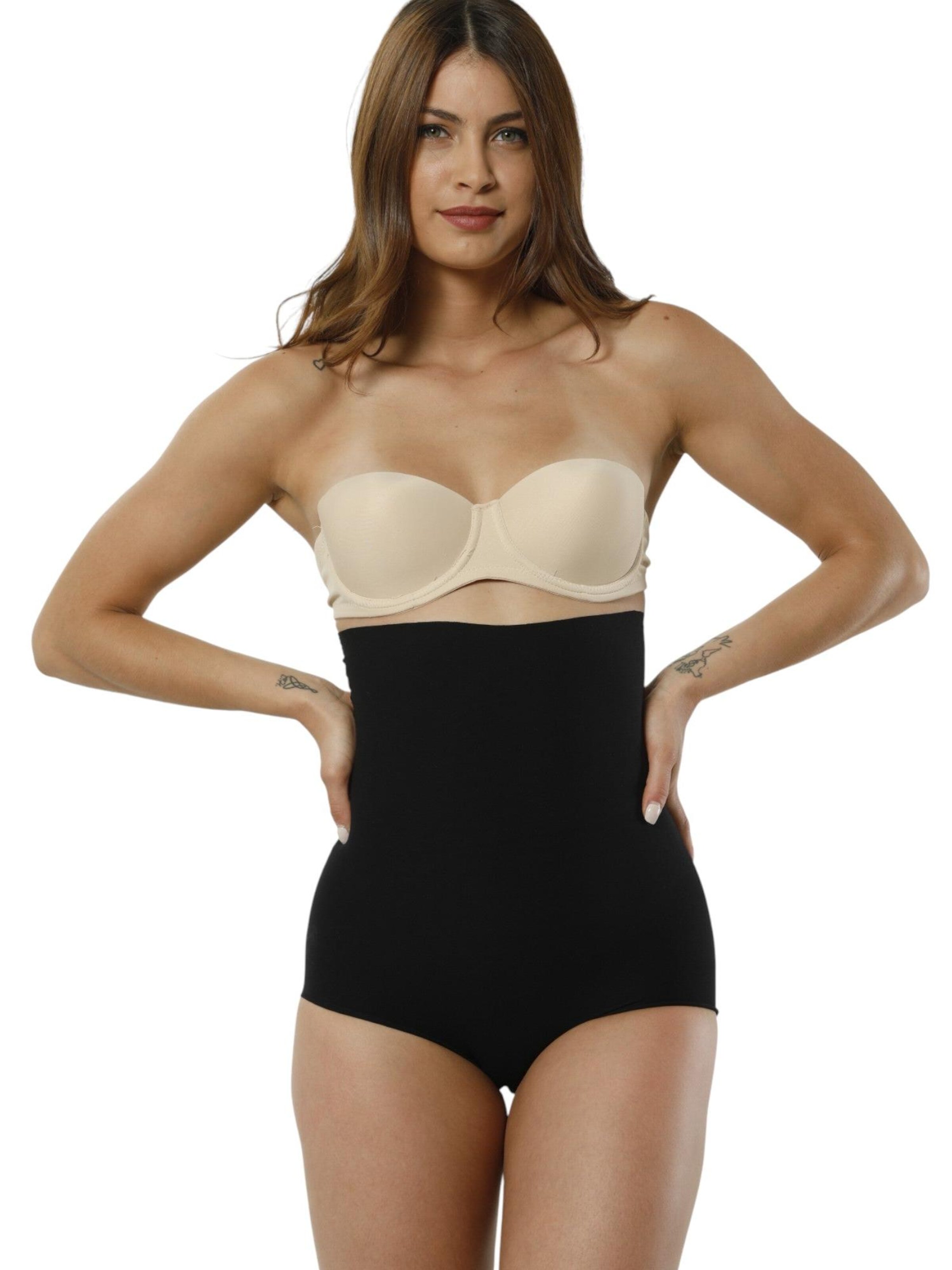 Slip scultant 'LaserShape' fashionshowcase en noir