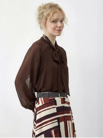 Bianco Lucci Blouse in Brown