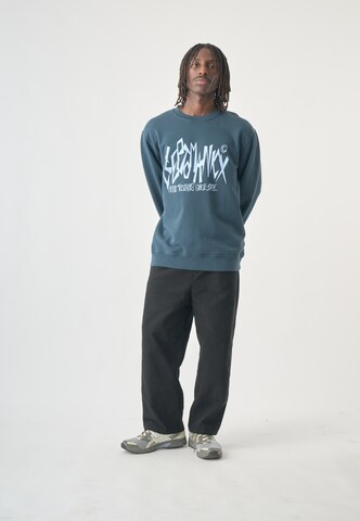 Cleptomanicx Sweatshirt in Blau