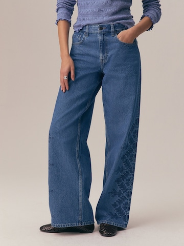 Next Wide Leg Jeans in Blau: Vorderseite