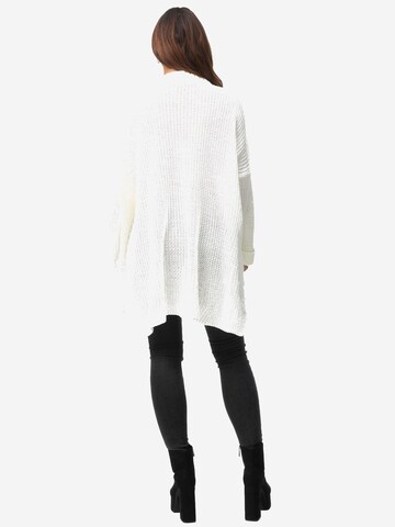 Pullover di Elara in bianco