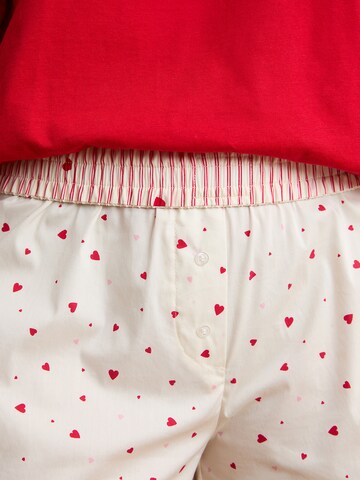 Pantaloncini da pigiama 'Boyfriend' di ETAM in beige