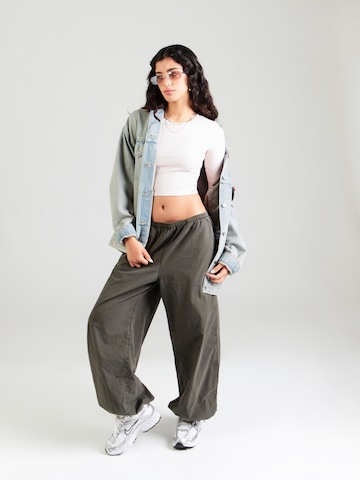 ABOUT YOU Shirt in Brown