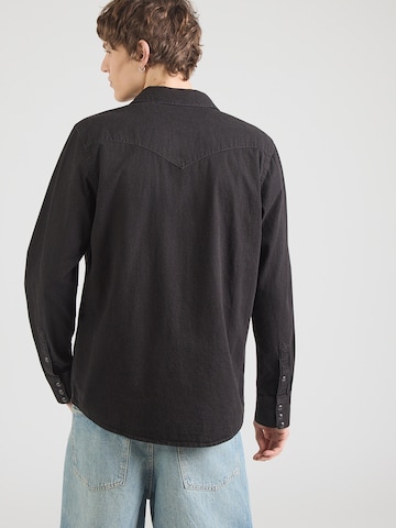 WRANGLER Средняя посадка Рубашка в Черный