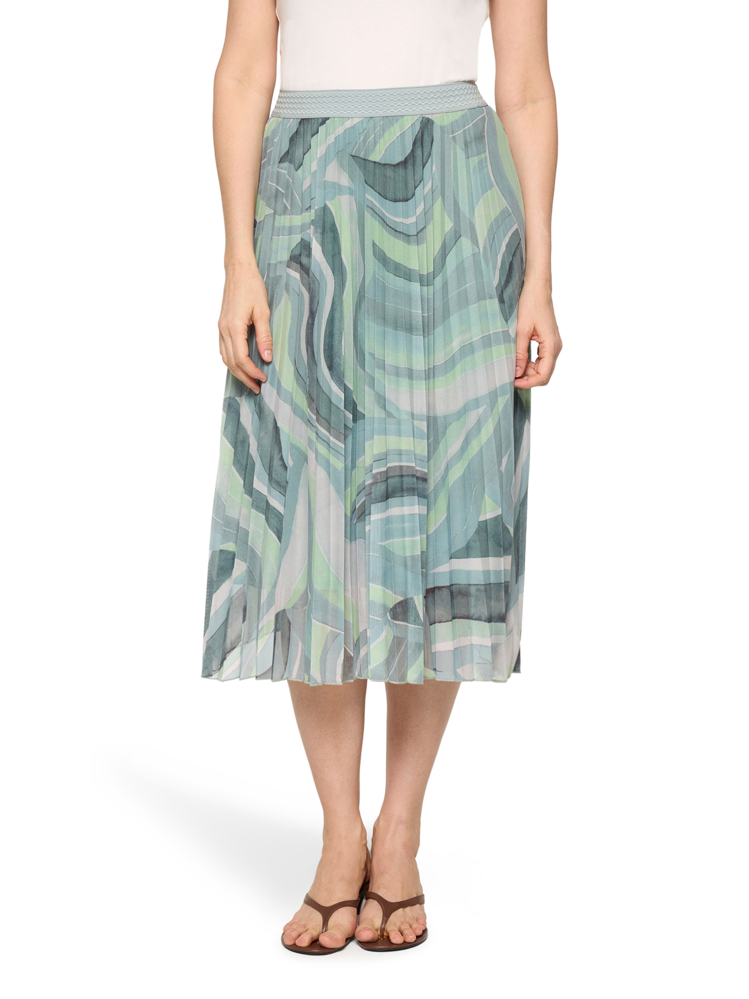 Betty Barclay Skirt in Green: front