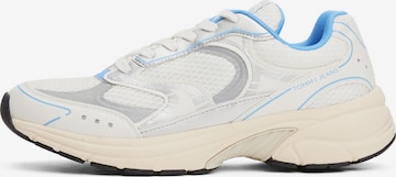 Tommy JeansNiske tenisice 'ARCHIVE '25' - bež boja: prednji dio