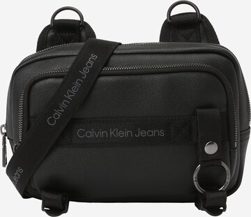 Calvin Klein Jeans Ledvinka 'EXPLORER HARNESS21' – černá: přední strana