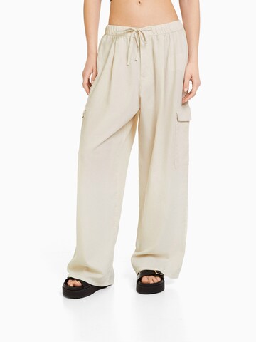 Wide Leg Pantalon cargo Bershka en beige : devant