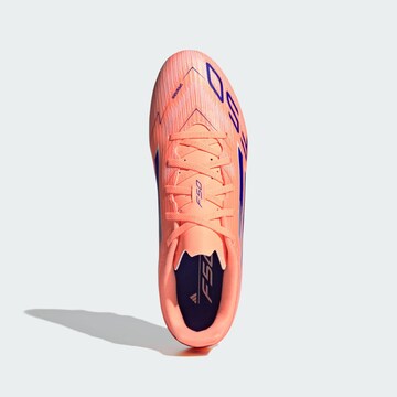 ADIDAS PERFORMANCE Футболни обувки 'F50 Club' в оранжево