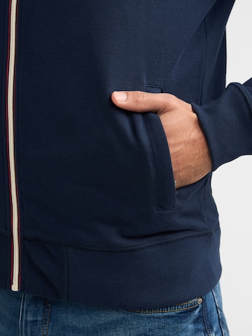 Petrol Industries Кофта на молнии в Синий