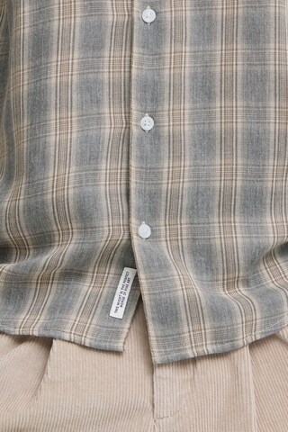 Casual Friday - Ajuste regular Camisa 'CFALVAR' en gris