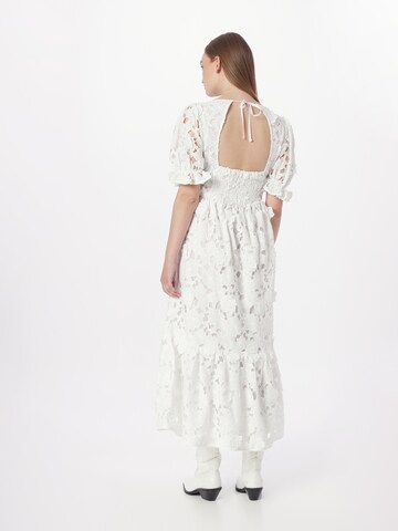 Robe Dorothy Perkins en blanc