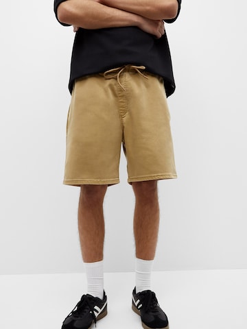 Pull&Bear Regular Shorts in Beige
