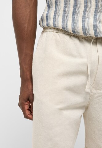 MUSTANG Loosefit Shorts in Beige