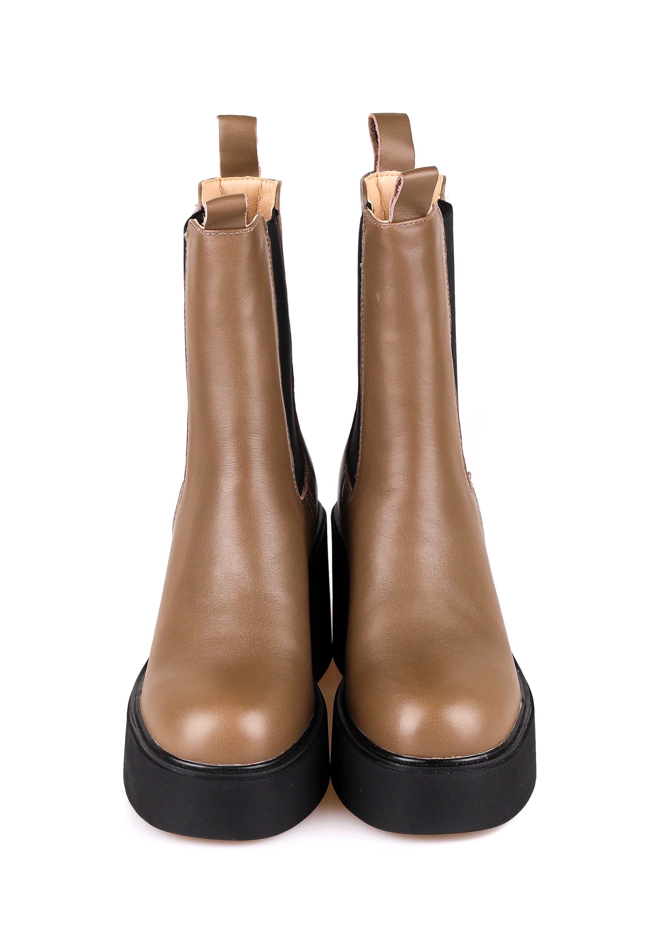 CESARE GASPARI Chelsea Boots in Brown