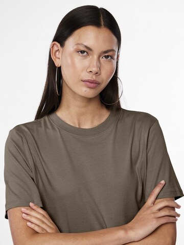 PIECES T-shirt 'RIA' i brun