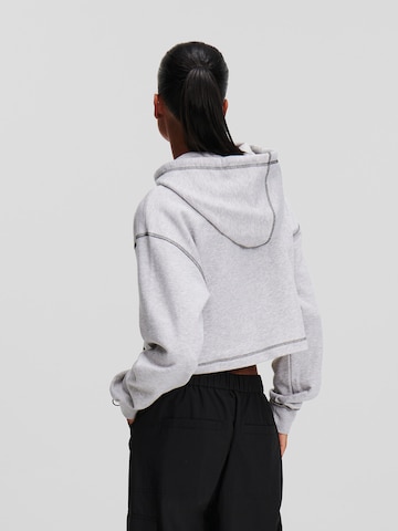 KARL LAGERFELD JEANS Sweatshirt i grå