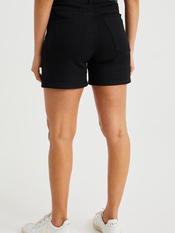 WE Fashion Skinny Shorts in Schwarz