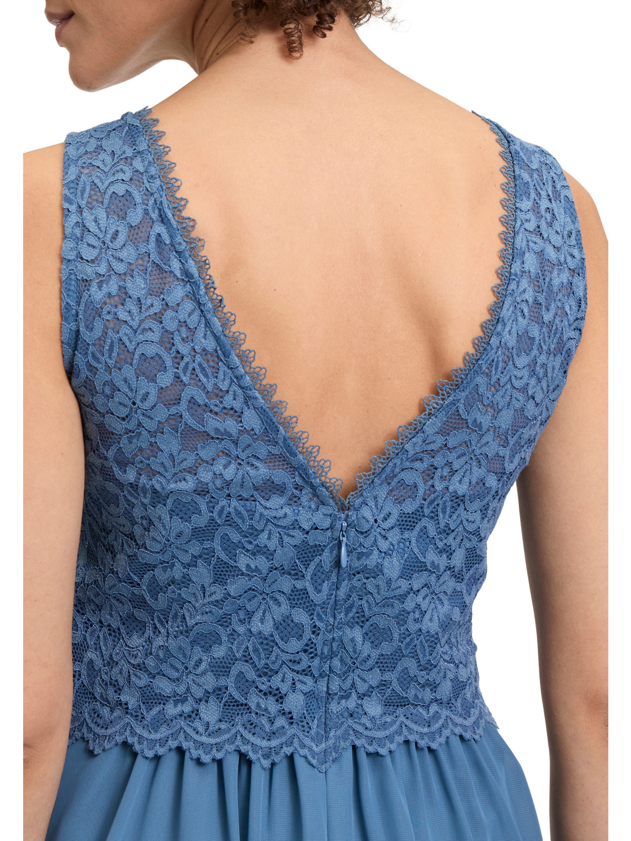 Abito da cocktail di Vera Mont in blu