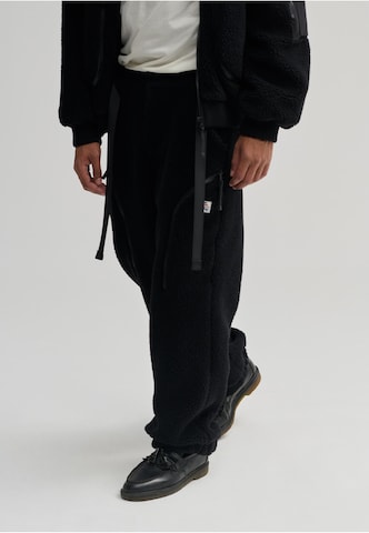 regular Pantaloni di elho in nero