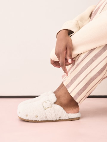 Ciabatta di Next in beige