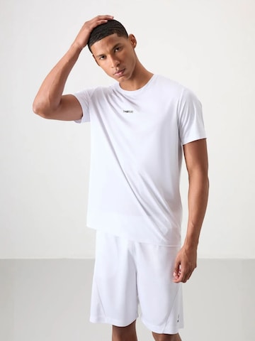 T-Shirt Tommy Life en blanc