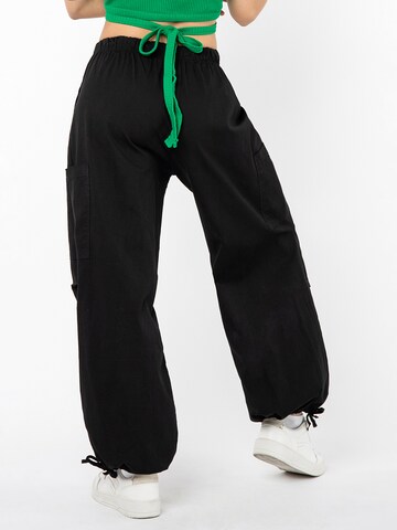 Authentic Style Tapered Hose in Schwarz